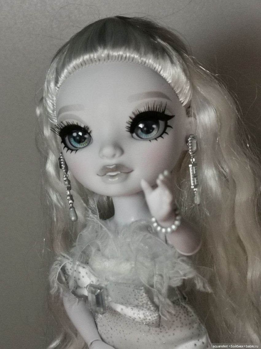 Снежная красота — Куклы Rainbow High (Рейнбоу Хай (фото 6)