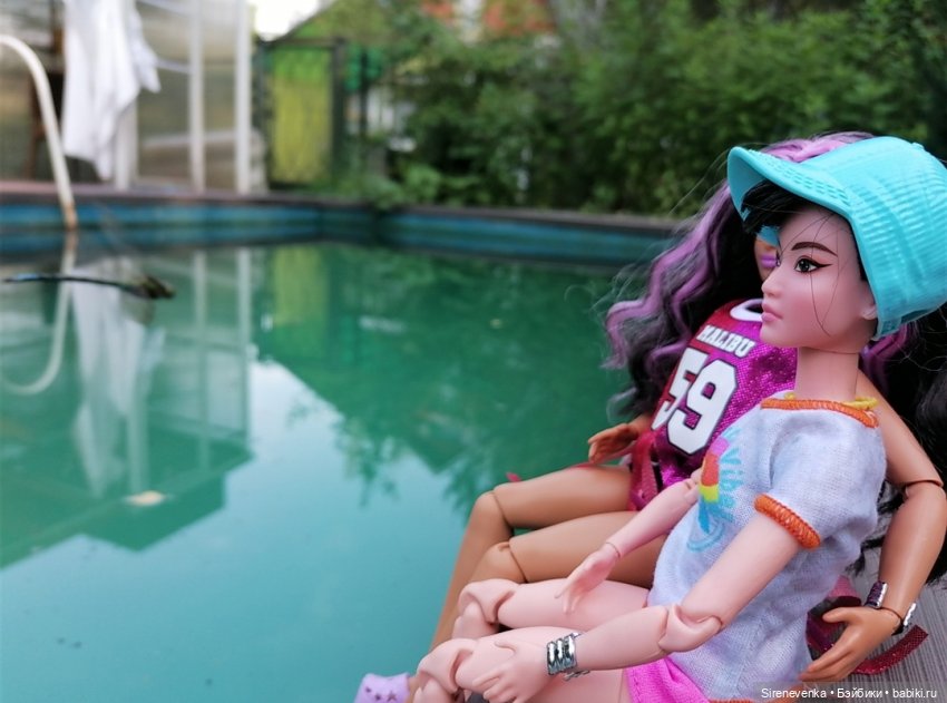 За грибами и ягодами — Куклы Barbie (Барби): Looks