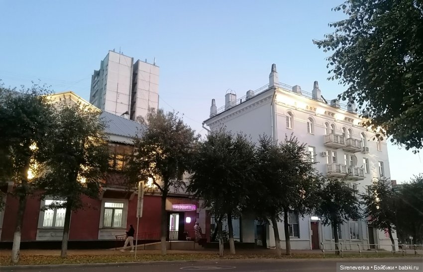 Один старый и один почти новый город