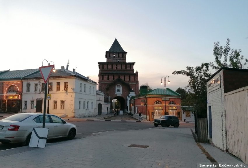 Коломенская пастила и почти слишком туристический город