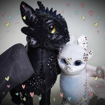 Как приручить дракона? Только любовью и лаской