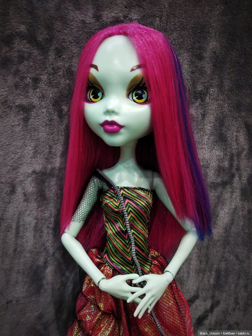 Страшно Гигантская Монстер Хай (фото 3)