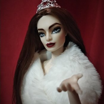 Новое лицо для алишной Луксы