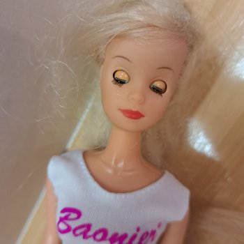 Барби с закрывающимися глазами