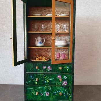 Декор кукольного шкафа