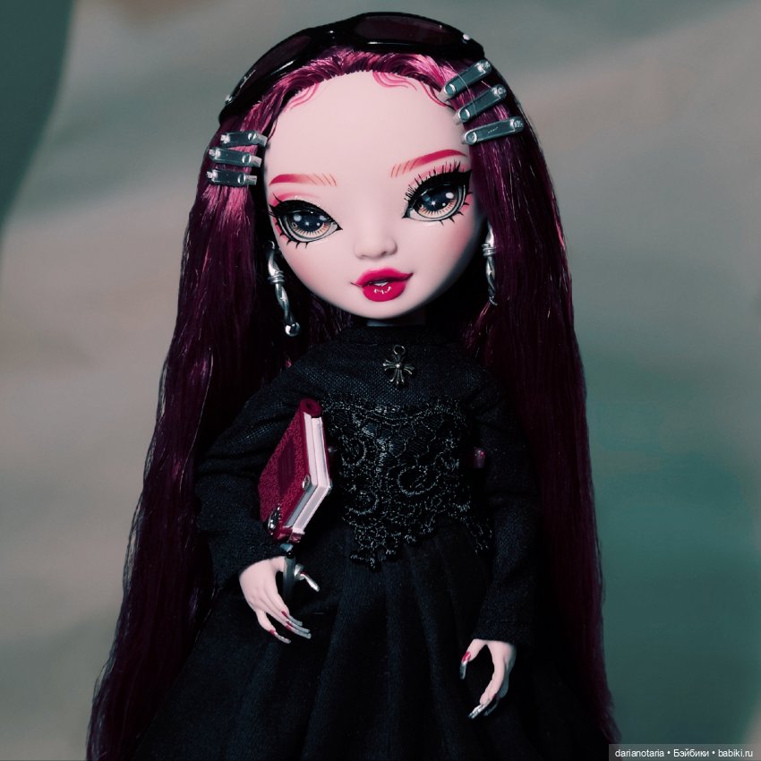 Скарлет Роуз теперь готик лолита (фото 4)