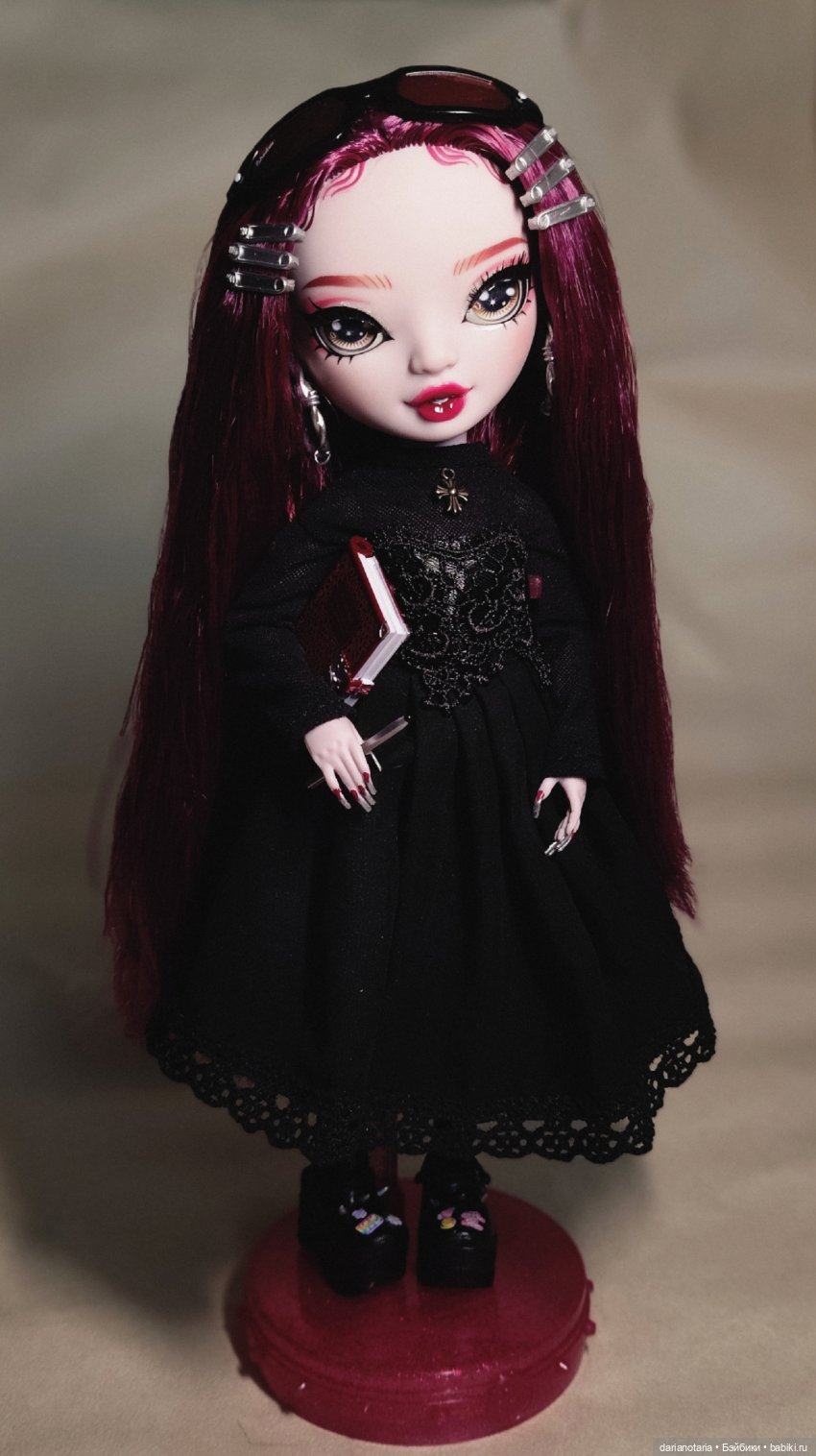 Скарлет Роуз теперь готик лолита