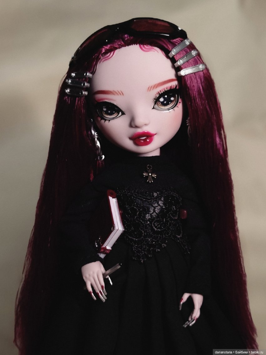Скарлет Роуз теперь готик лолита (фото 3)