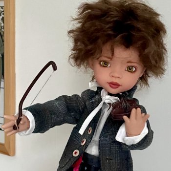 Шарнирные куклы «пуговки» - мальчики. Яша-скрипач.