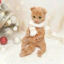 Грустный кот, вязаная игрушка ручной работы