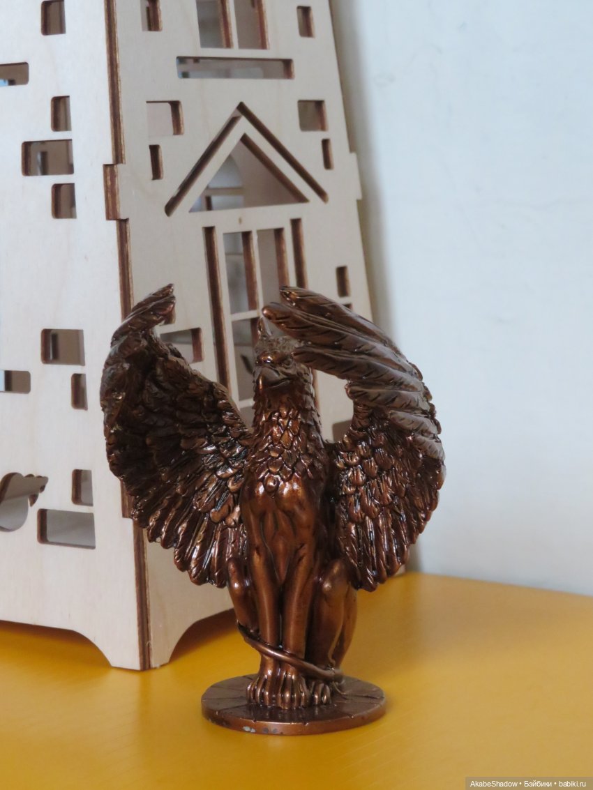 Грифоны - существа стайные (фото 2)