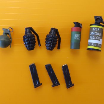 Военные мелочи