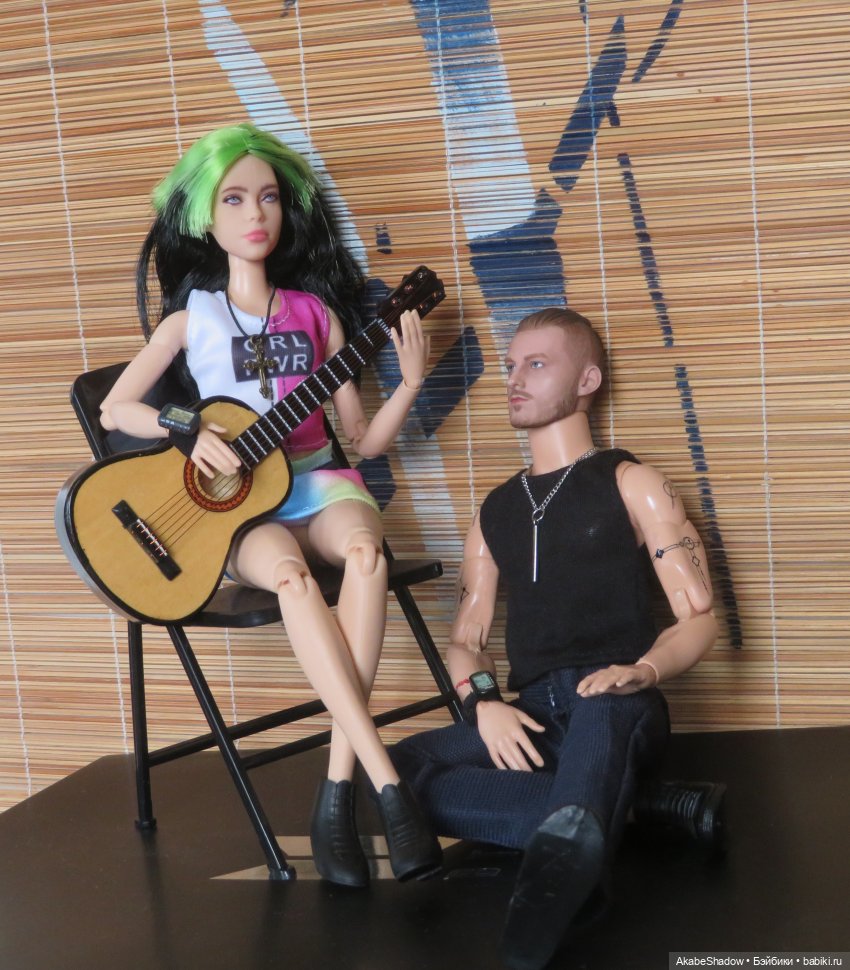 Разведчик Каетан: Зона (война), мир, окружающие (разбирая фото)