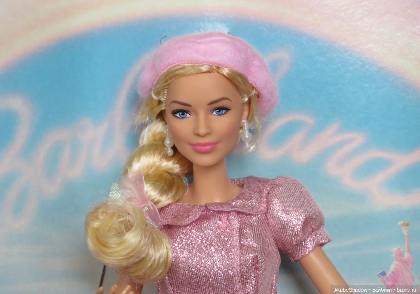 Портретка Марго Робби без улыбки (распаковка) (фото 4)