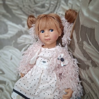 Итак, она звалась Софи