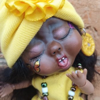 Обитсу 11 "Поющая негритяночка"