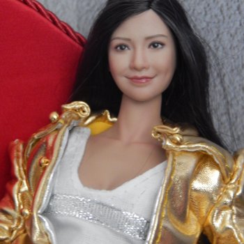 АТ 201 и Ли Мей