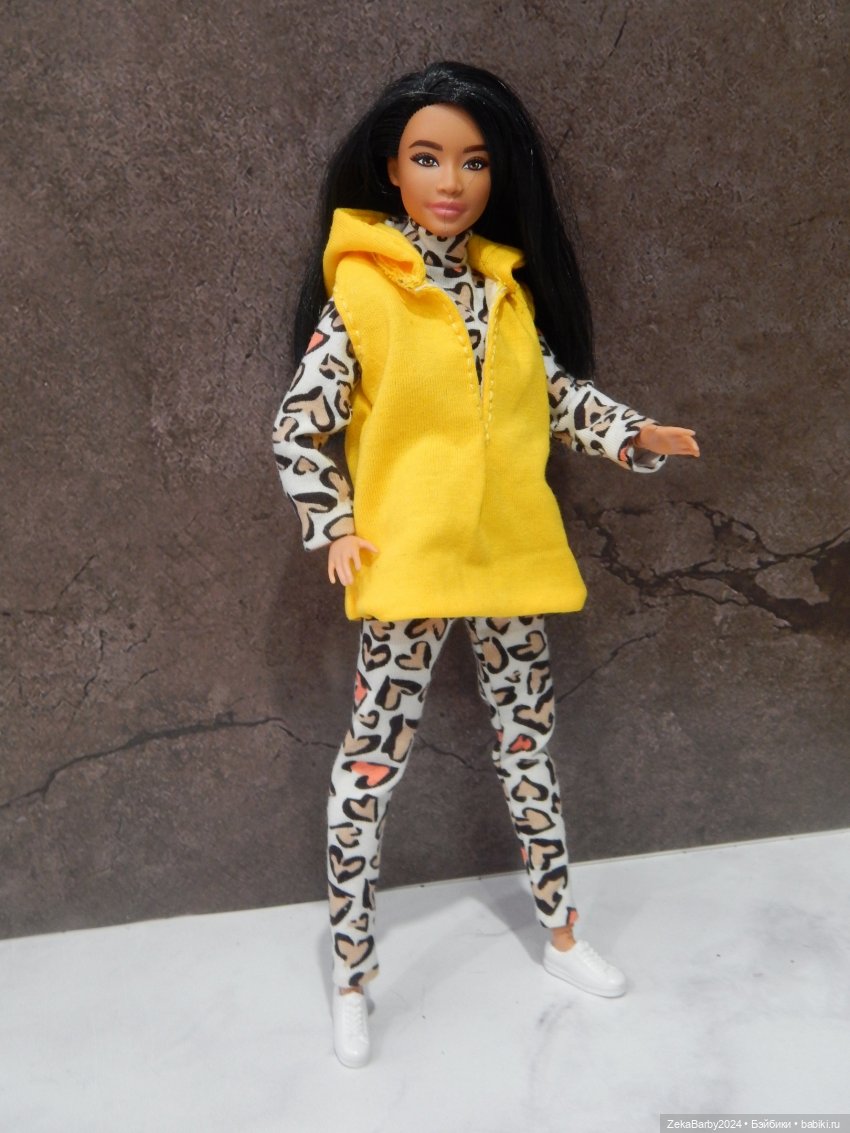 Авторская Одежда для кукол Барби, экшен и других шарнирных - Zeka