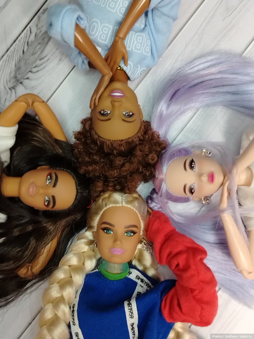 День подруг 💗 — Куклы Barbie (Барби): Looks
