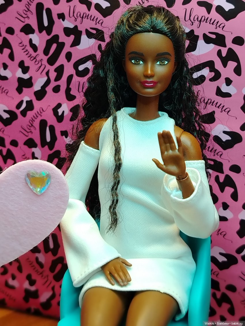 Любовь с первого взгляда — Куклы Barbie (Барби): Looks (фото 4)