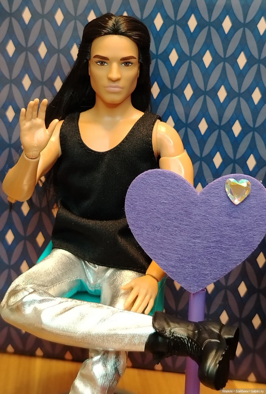Любовь с первого взгляда — Куклы Barbie (Барби): Looks (фото 9)