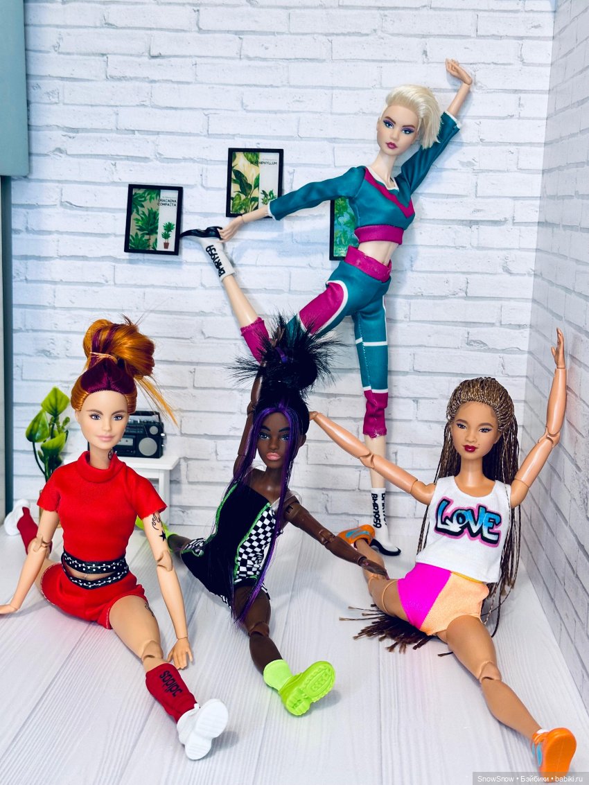 Спортивный день 💪 — Куклы Barbie (Барби): Looks (фото 10)