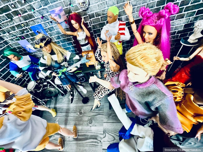 Предновогодний корпоратив и выступление звезд в новом баре 🎇🎄🎸