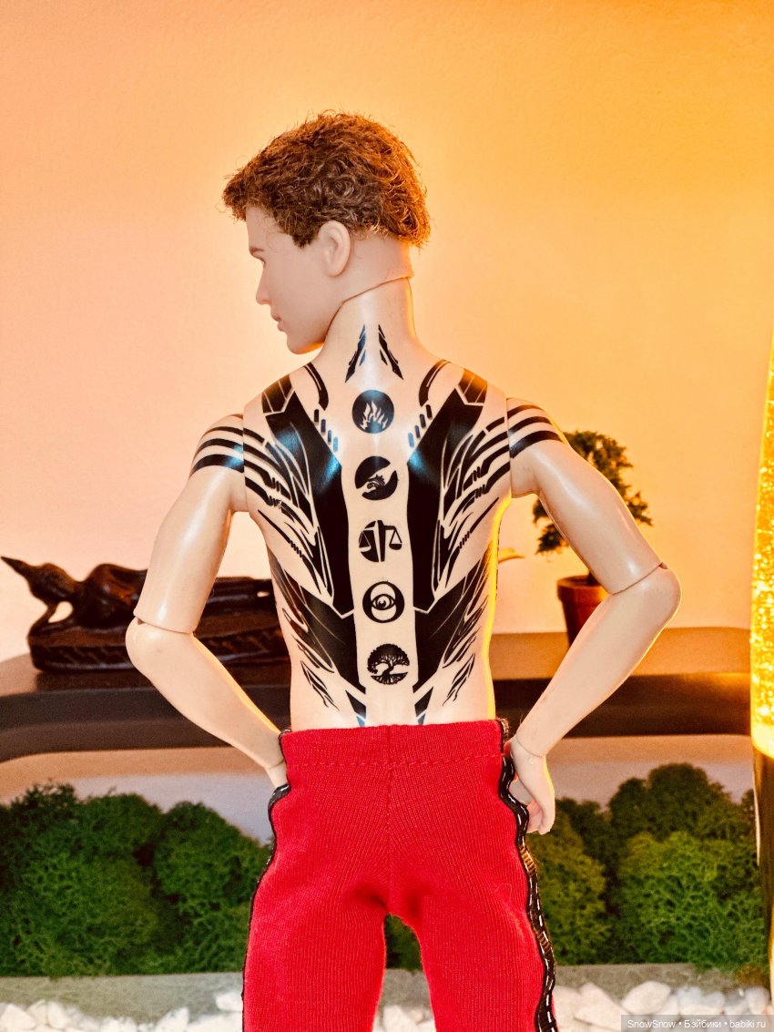 И снова трио новеньких парней 😎