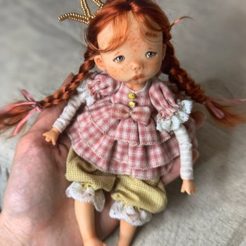 ✨ Уютный момент за рабочим столом ✨