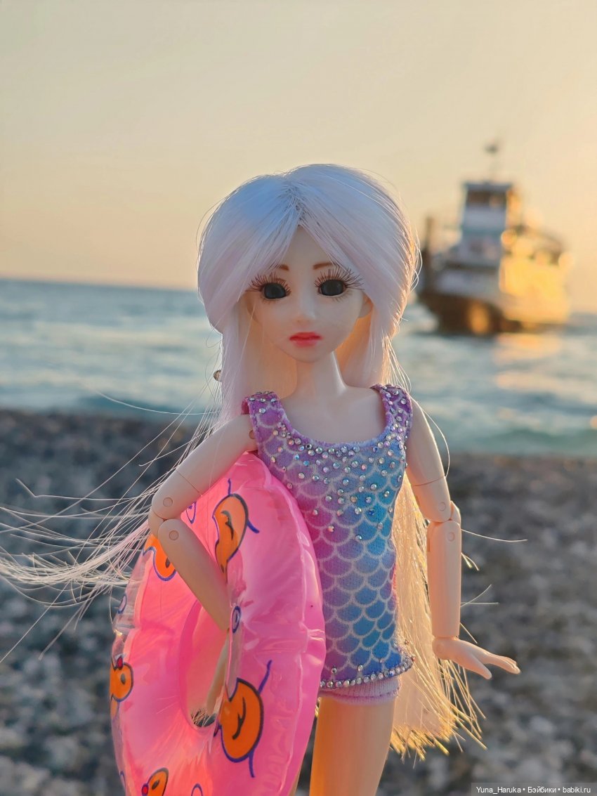 Моя любимка Юна на отдыхе.