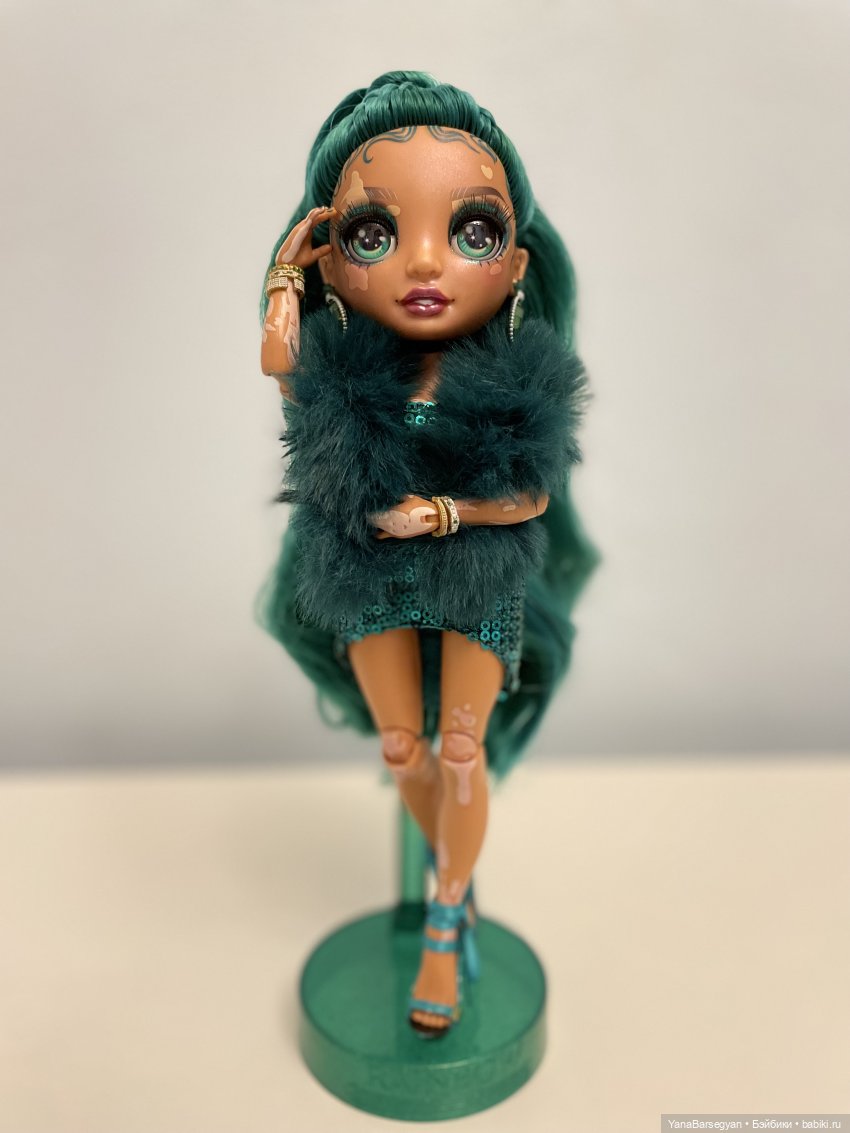 Rainbow High Series 4 Jewel Richie (кукла с витилиго)