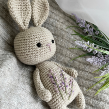 Вязанный зайка