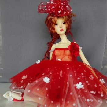 Платья для кукол сестерПоповых