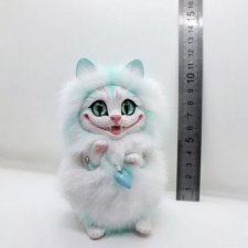 Чеширский кот альбинос