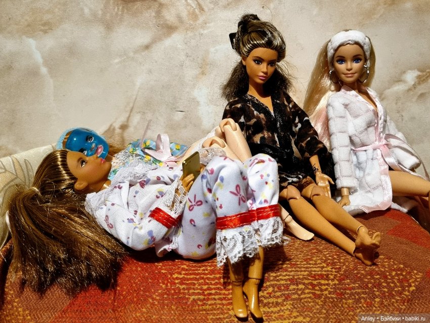 "Халатная" вечеринка или Помогите успокоить Марго