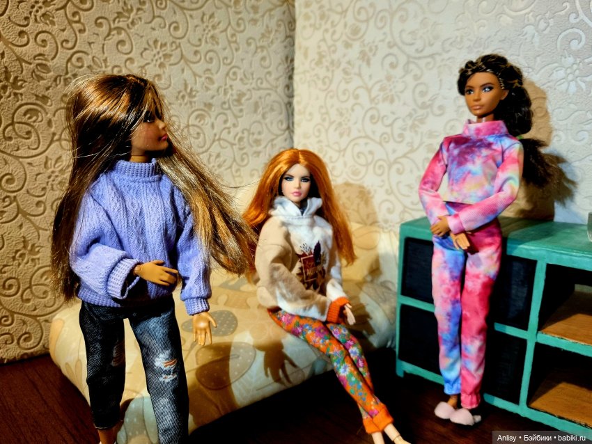 Возвращение Марго и Вики. Скандал