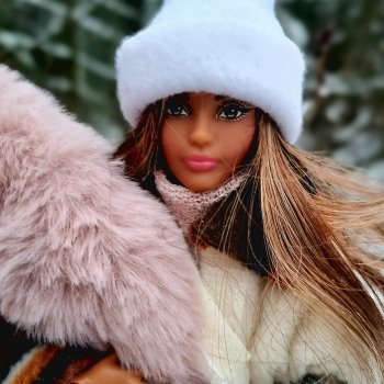 "Скажи, я дура?"