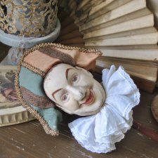 Деревянная кукла (паяц ) на палочке в старинном стиле