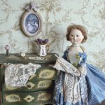 Кукла-реплика Queen Anne doll из дерева