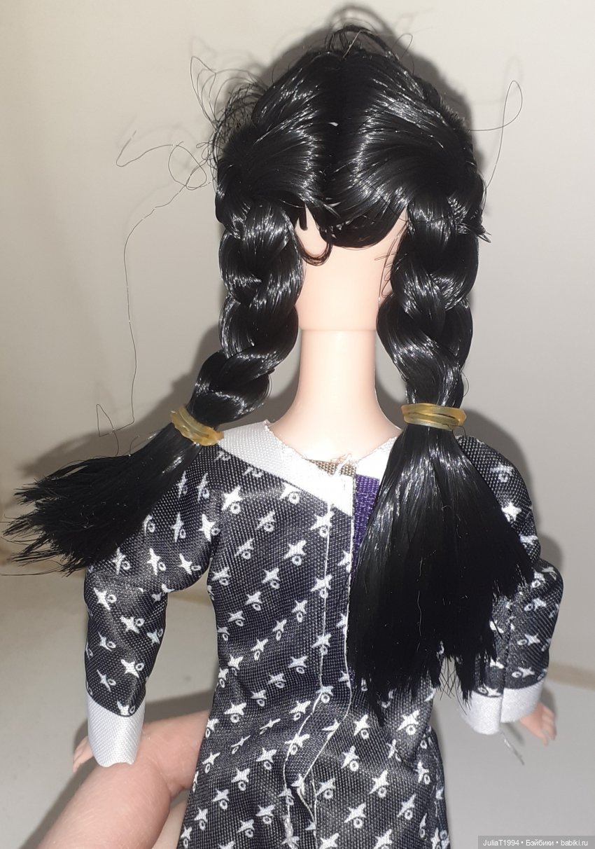 Причёска Уэнздей Причёска Уэнздей