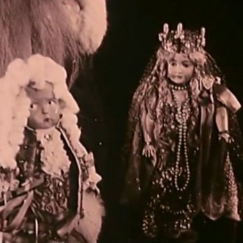 Антикварные куклы в немой экранизации сказки "Белоснежка и семь гномов" (1916)