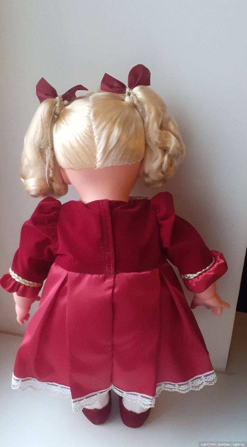 Распаковка куклы Holiday Kelly (2000) (фото 7)