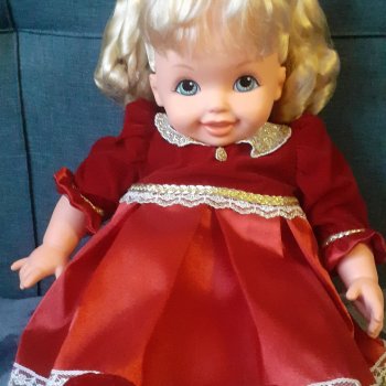 Распаковка куклы Holiday Kelly (2000)