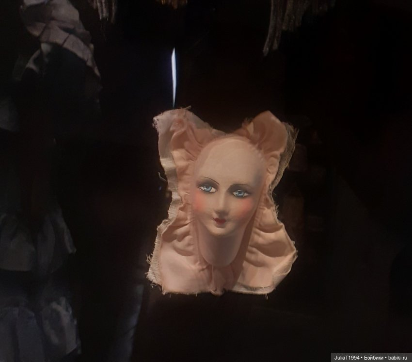 Будуарные куклы на выставке про стиль Ар-Деко в Государственном Эрмитаже