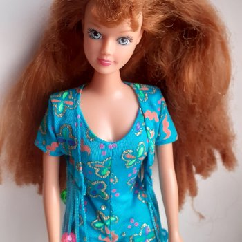 Таня в наряде Bead Fun Fashion (1994).