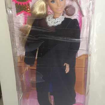 Редкая Барби-судья (2019)