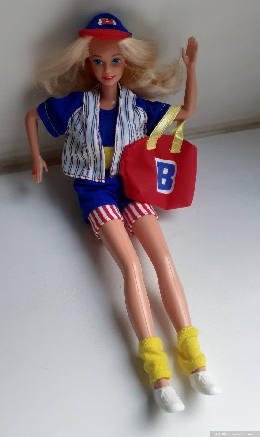 Распаковка Барби-бейсболистки Barbie Baseball (1992) (фото 8)