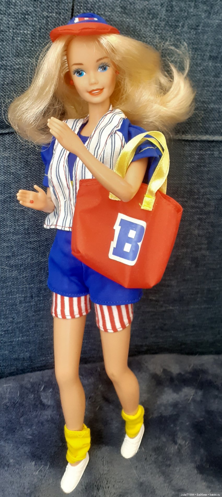 Распаковка Барби-бейсболистки Barbie Baseball (1992) (фото 6)