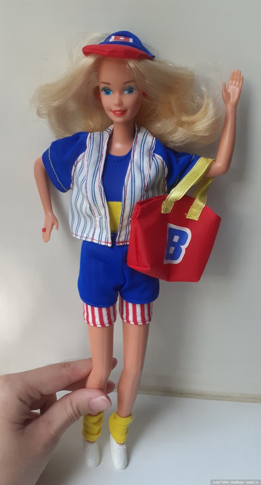 Распаковка Барби-бейсболистки Barbie Baseball (1992) (фото 7)
