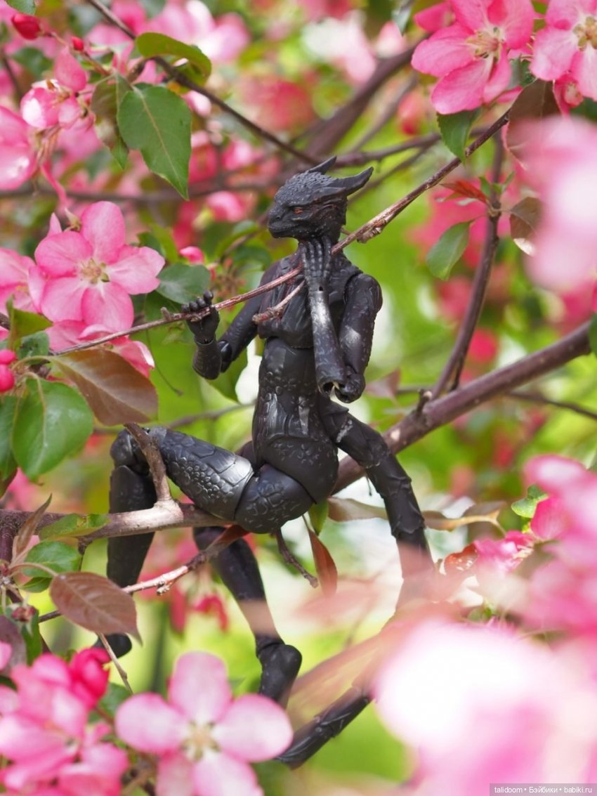 Драконид высотой 18см